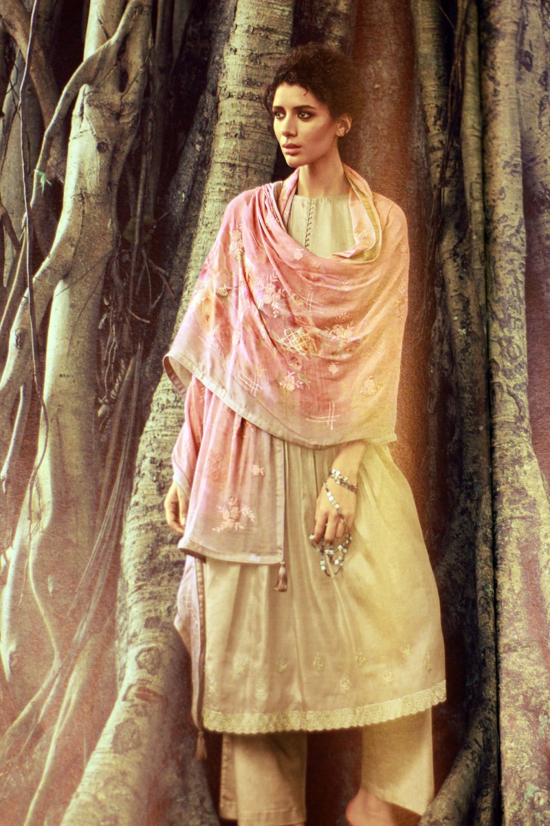 VARSHA NT-24 THREE PIECE